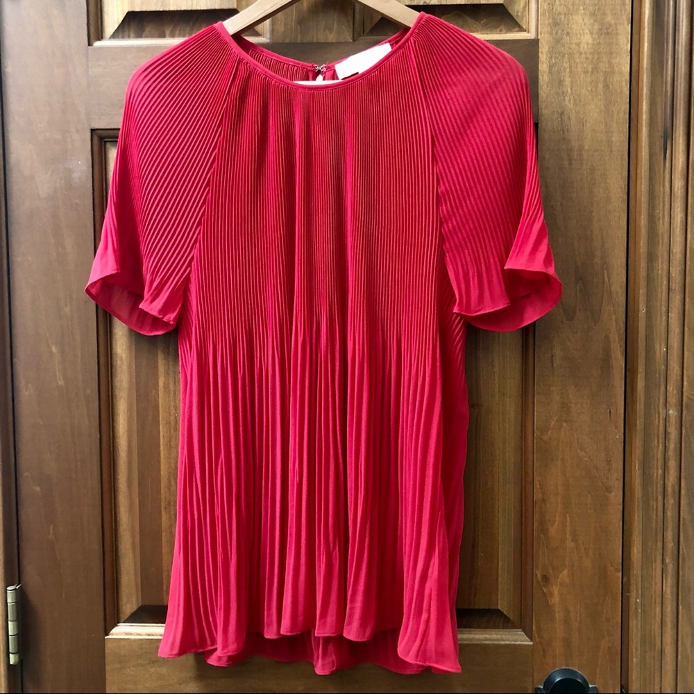 ⬇️ MICHAEL Michael Kors Red Pleated Blouse